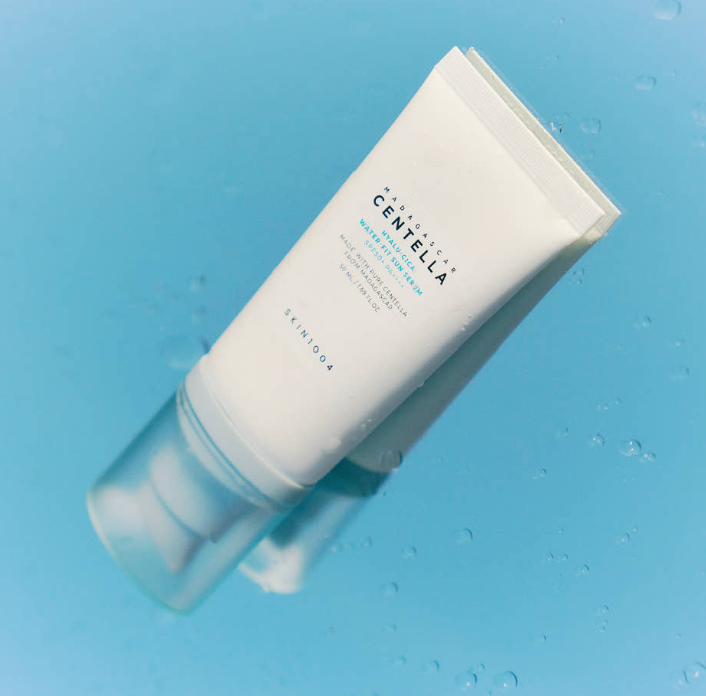 [SKIN1004] Madagascar Centella Hyalu-Cica Water-Fit Sun Serum - SPF 50+ PA++++ Hydrating, Dewy Finish & Soothing Sun Protection (50ml)