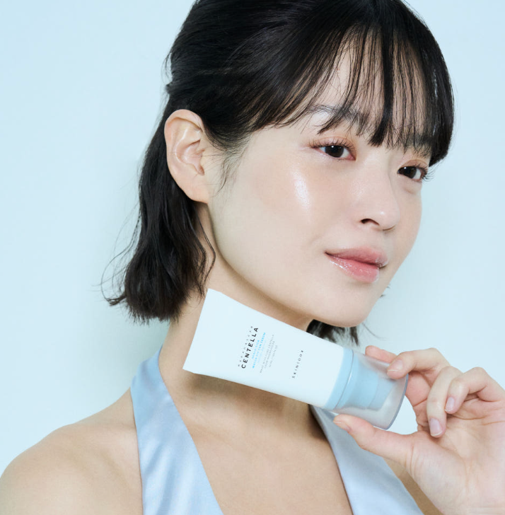 [SKIN1004] Madagascar Centella Hyalu-Cica Water-Fit Sun Serum - SPF 50+ PA++++ Hydrating, Dewy Finish & Soothing Sun Protection (50ml)